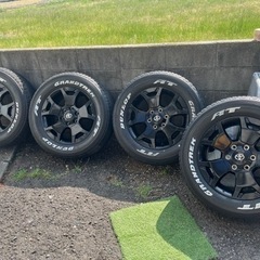 車のパーツ タイヤ、ホイール