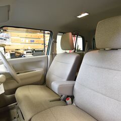 【売約済】H27年スズキアルトラパン　G　プッシュスタート　スマートキー２個　デュアルカメラレーダーブレーキサポート　衝突被害軽減システム　横滑り防止　走行２，９７０ｋｍ　純正オーディオ　ライトレベライザー　ベンチシート　オートマ　パワステの画像