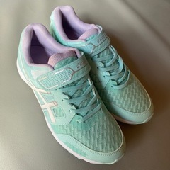新品　靴/バッグ 靴 スニーカーの画像