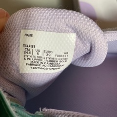 新品　靴/バッグ 靴 スニーカーの画像