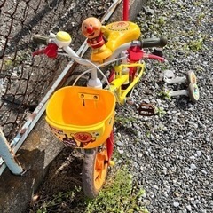 アンパンマン自転車　の画像