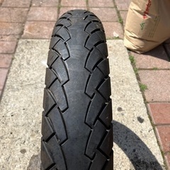 バイクタイヤ　80／100ー14 リトルカブの画像