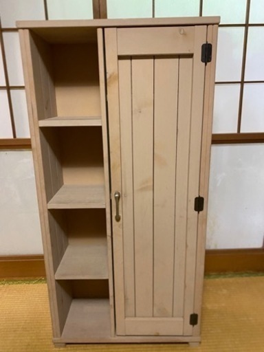 収納棚