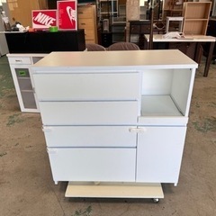 お話中☆収納家具☆キッチンボード☆食器棚☆レンジボード☆格安☆中古☆配達相談可能☆早い者勝ち🫵🏾新生活に♪の画像
