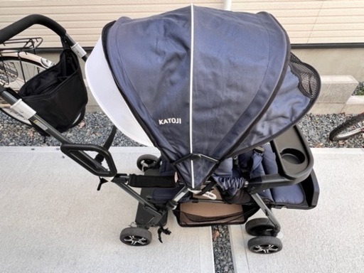 2人乗りベビーカー　未使用のレインカバー付き！ 2人乗りベビーカー 未使用のレインカバー付き！ 2人乗り