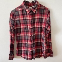 32.ユニクロ　UNIQLO チェックシャツ　レディース Sサイズ
