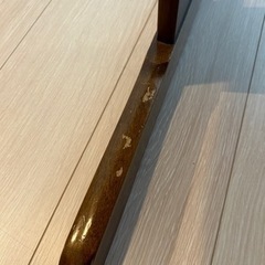 ダイニングテーブルの画像