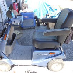 株式会社アテックス製電動四輪車いす[（ｍｙｐｉａ）[BT40]新品バッテリー交換済み中古 難ありの画像