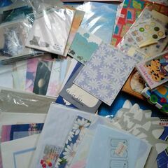 梱包材 オークションなどに 80サイズ詰め込み 衣類A4前後品の画像
