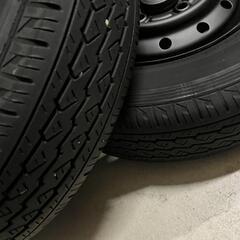 車のパーツ タイヤ、ホイール