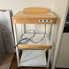 電源タップ付　天然木　レンジ台の画像