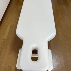 使用年数1年未満☆高田ベット整体ベッド【美品】マッサージベッド(施術台)の画像