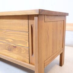 Yoshikei(吉桂)のSOMEシリーズのパイン材テレビボードです。パイン材の節をそのまま残した自然なスタイルがお洒落でカッコいいヴィンテージライクなTVボード。男前なインテリアとの相性も抜群！