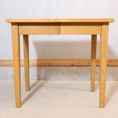 稀少なタモ材を使用した無印良品(MUJI)のパーソナルデスク。シンプルでオシャレなデザインとナチュラルな質感がインテリアのアクセントになるデスク♪学習机はもちろんパソコンデスクや事務机に最適です！！の画像