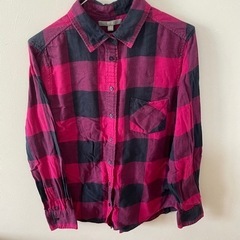 28.ユニクロ　UNIQLO ピンクチェックシャツ　レディース