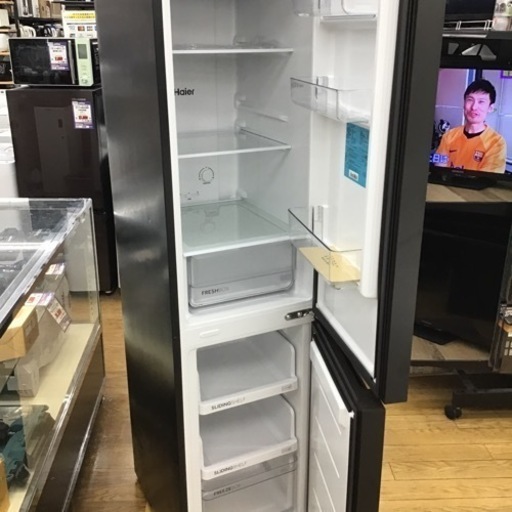 #E-11【ご来店頂ける方限定】Haierのスリム2ドア冷凍冷蔵庫です