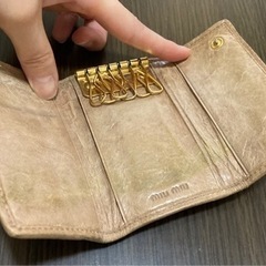 miumiu   キーケースの画像