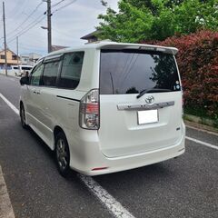 ボクシィ　ＺＳ煌めきⅡ　H21　車検6/7　走行133000ｋ　両側パワースライド　社外メモリーナビ＆フルセグＴＶ＆フリップダウンモニター　カラーバックカメラ　ＥＴＣ　純正エアロ＆16ＡＷ　キセノン　8人乗の画像