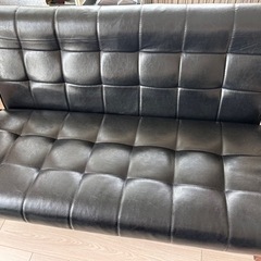 (受け渡し予定🙏)合皮製ソファ　134cm ×67cmの画像
