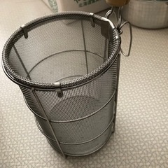 湯切り　麺　の画像