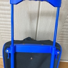 軽量のキャスター付きダッフルバッグの画像