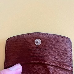 VUITTON 小銭入れの画像