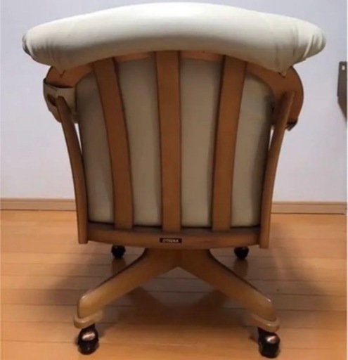 タイ製　回転式センチュリーN食卓用椅子 タイ製 回転式センチュリーN食卓用椅子