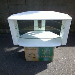 配送可能 美品 テレビ台 パールホワイト  ガラス オープン棚 の画像