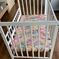 ベビーベッド【町田市再生家具】　240296の画像
