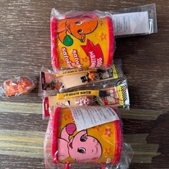 佐藤製薬サトちゃん、サトコちゃん。
