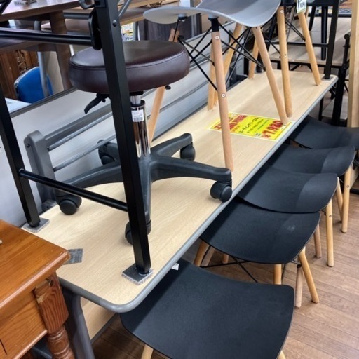 ミーティングテーブル　UCHIDA （B4-63）