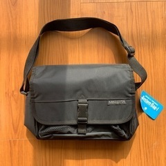 【定価7800円】未使用MINOLTAカメラバッグ 
