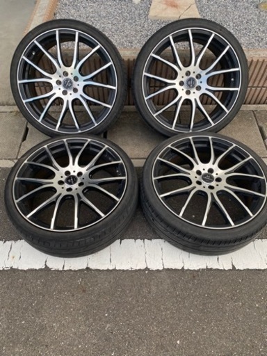 車のパーツ タイヤ、ホイール