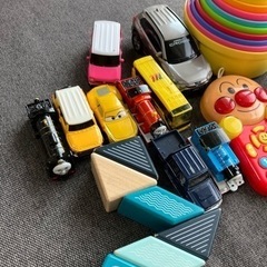 おもちゃ ミニカー　知育玩具などの画像
