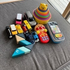 おもちゃ ミニカー　知育玩具など