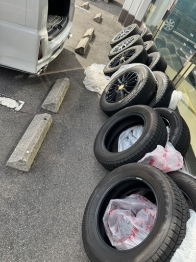 80ノア純正、社外ホイール(スタッドレス付き)