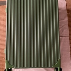 スーツケース　キャリーケース　グリーン
