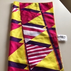 LUSH マルチクロス　スカーフ