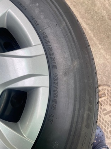 ハイエースタイヤ ホイール スーパーGL 新車外し 鉄チン ブリヂストン 