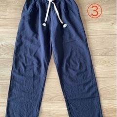 レディースパンツ3本とTシャツ1枚・まとめて受け取れる方の画像