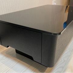 ガラスローテーブルの画像