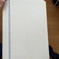 折りたたみテーブル（白）の画像