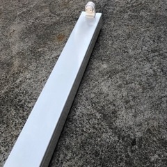 照明、蛍光灯　LED