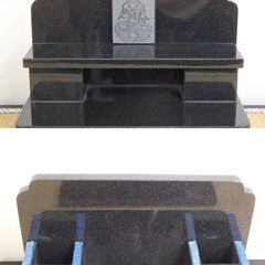 ≪U743-ス34ジ≫【在庫品】香炉/物置台 墓前用 黒御影石 幅35㎝ 奥行24㎝ 高さ26.5㎝ 約15㎏ 仏具/供物台 一部欠け有/現状品の画像