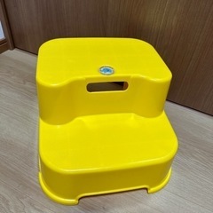 【お渡し決まりました】子供　ベビー　ステップ　踏み台