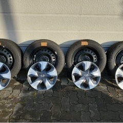 車のパーツ タイヤ、ホイール