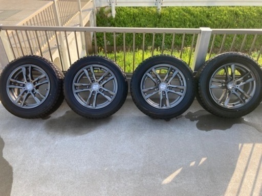 16インチスタッドレス4本セットVRX