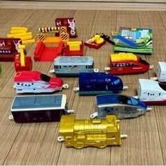 【最終価格 ❗️】ハッピーセット　プラレール　シークレットあり(...