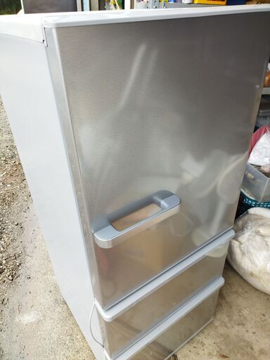 （お渡し者様が決まりましたので質問を終了させていただきます）アクア冷凍冷蔵庫２７２L（AQR-27M2S)２２年製美品（幅600mm×高さ1419mm×奥行657mm）