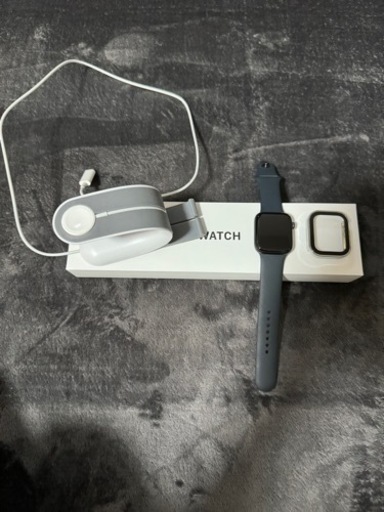 アップルウォッチSE44mm第二世代少しならお値下げ可